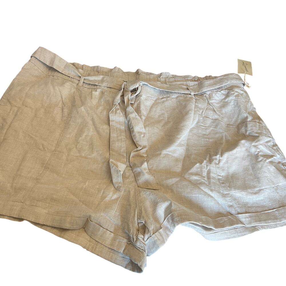 Universal Thread Women's Plus Size Cream Utility Shorts - Size 4X - NWT